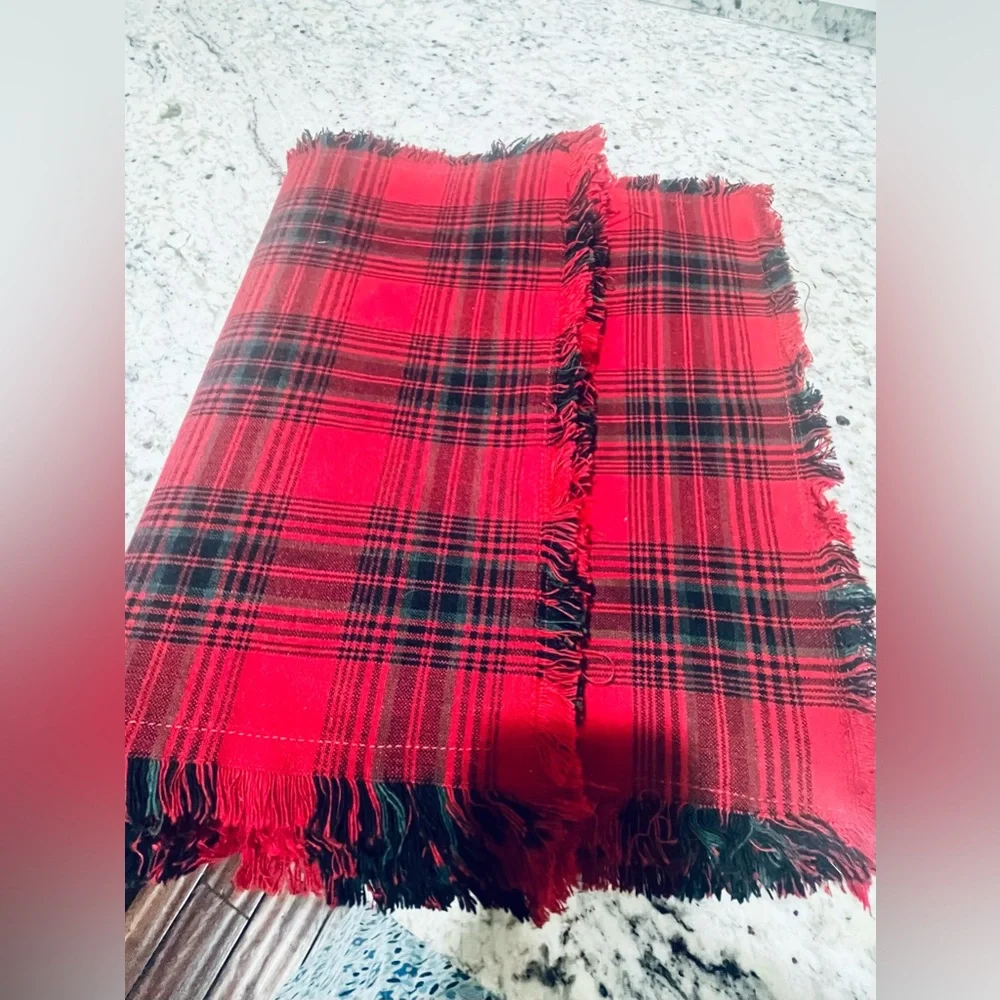 Set of 6 Christmas placemats. Ralph Lauren style